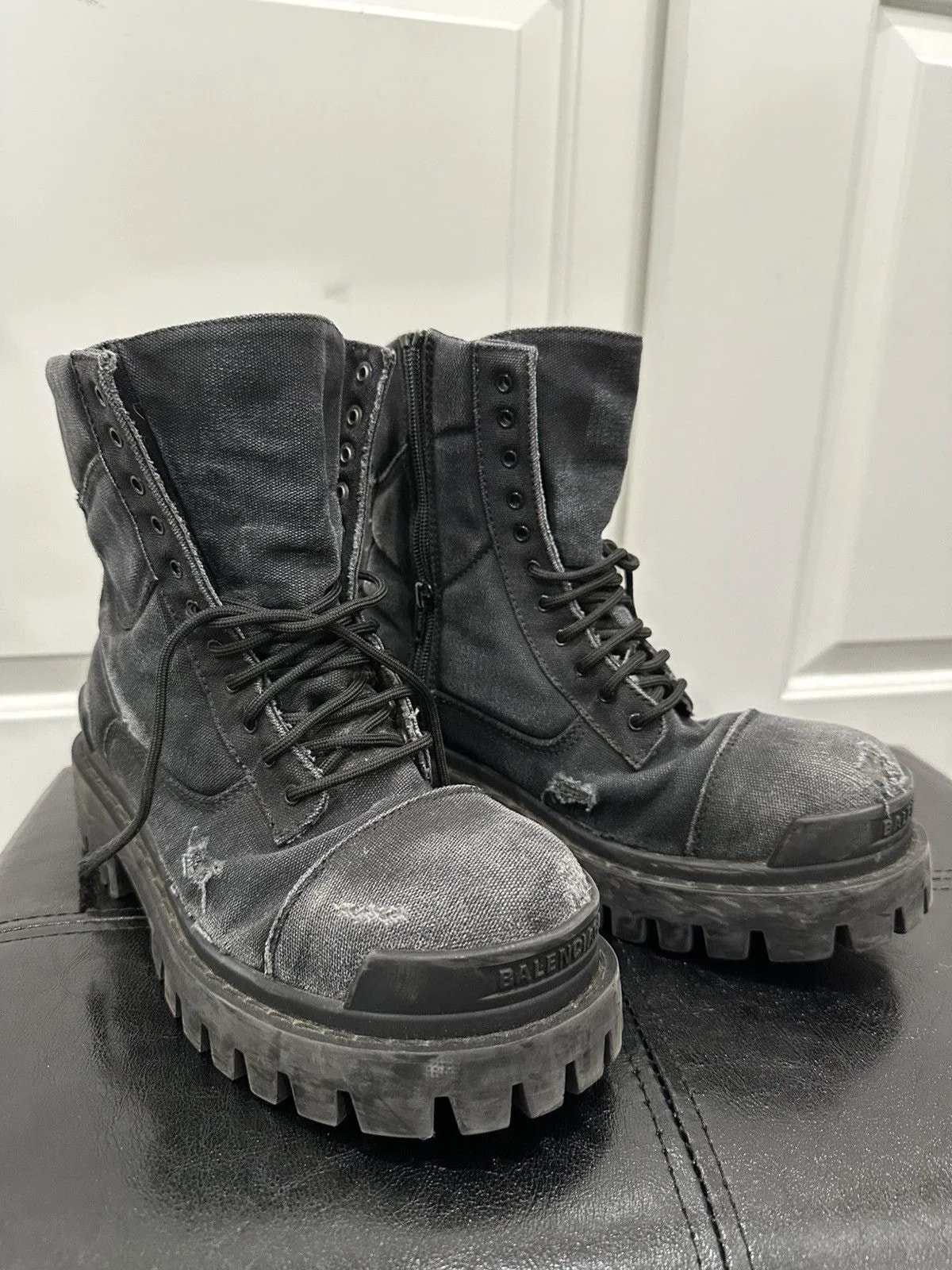 Balenciaga — OG Balenciaga Combat Strike Boots — Sneaker — resale