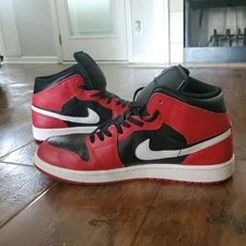 Air Jordan — Size 11 - Air Jordan 1 Mid Gym — Sneaker — resale