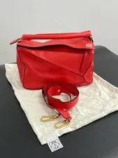 Loewe — Loewe Authentic Puzzle 322.30.S20 29X19.5X14 Cm — Handbag — resale