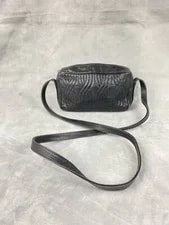 Fendi — Authentic "Fendi" — Handbag — resale
