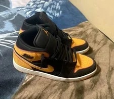 Jordan — Jordan Air 1 Mid Top / / Lace-Up — Sneaker — resale