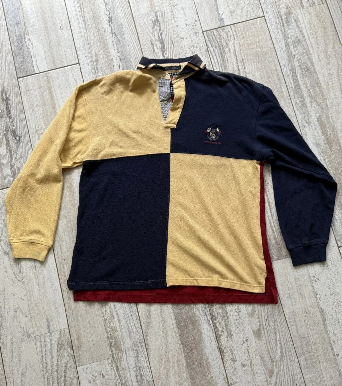 Tommy Hilfiger — ! Tommy Hilfiger Knitted Polo Long Sleeve — streetwear — resale