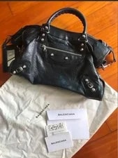 Balenciaga — Balenciaga Medium le City Excellent Condition — Handbag — resale