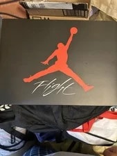 Air Jordan — Air Jordan 4 Size 9.5 Retro — Sneaker — resale