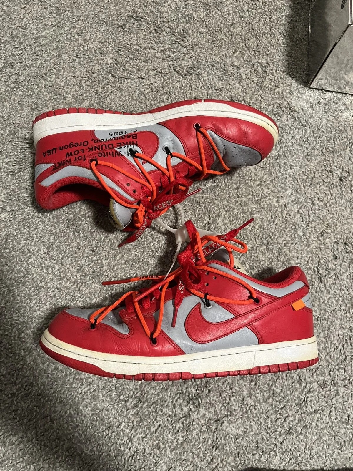 Off-White — Off-White Dunks Unlv — Sneaker — resale