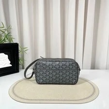 Goyard — Authentic Goyard Cap- Medium — Handbag — resale