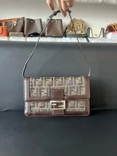 Fendi — Fendi Baguette Normal Dark Underarm — Handbag — resale