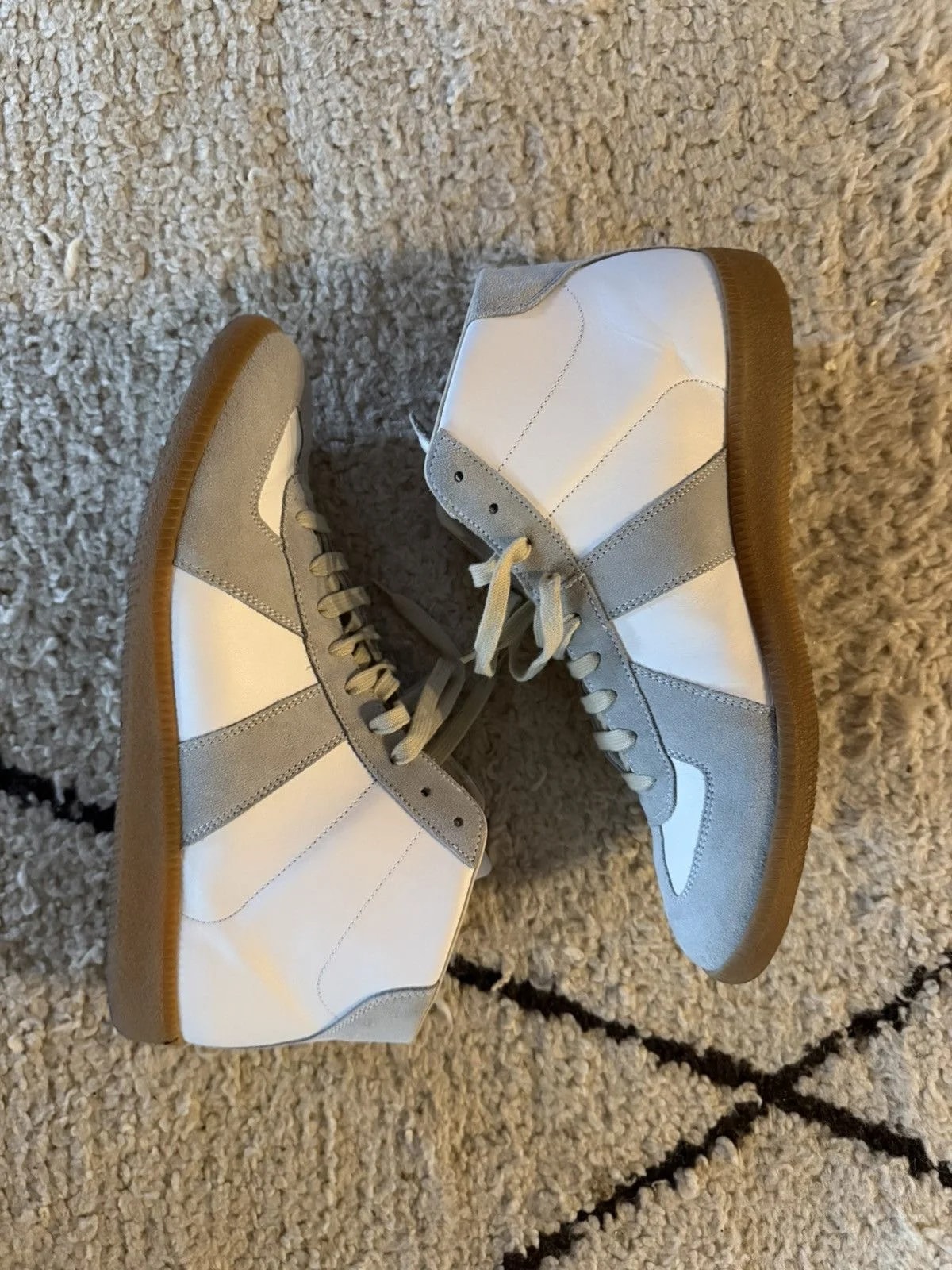 Maison Martin Margiela — Maison Martin Margiela - Replica Mid — Sneaker — resale
