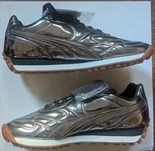 PUMA — Avanti C Fenty Puma Aged 7.5 Adult in Box — Sneaker — resale