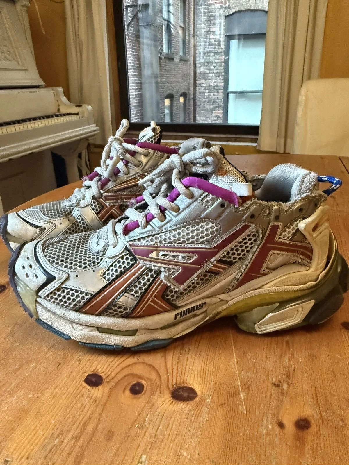 Balenciaga — Balenciaga Runner Distressed ’S — Sneaker — resale