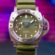 Panerai — Panerai Luminor Submersible Verde Box & Papers Green PAM01055 — Watch — resale