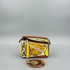 Loewe — Loewe Puzzle Mini Embroidered - Very Good #1QFRN5Y — Handbag — resale