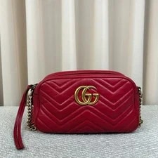 Gucci — Gucci GG Marmont Small Quilted Wave Pattern With #061J — Handbag — resale