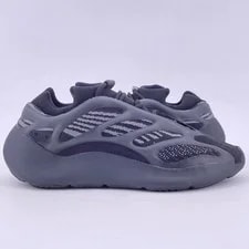 Yeezy — Yeezy 700 v3 "Dark Glow" 2021 - Size 11.5 - gx6144 (1762-38) — Sneaker — resale