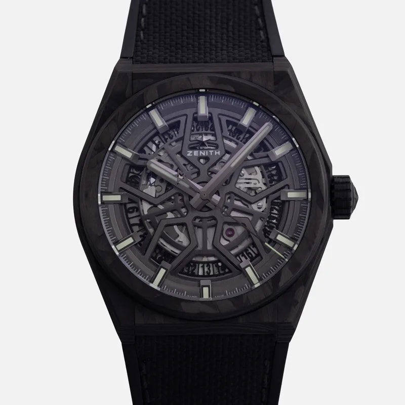 Zenith — Zenith Defy Classic Carbon 10.9000.670 — Watch — resale