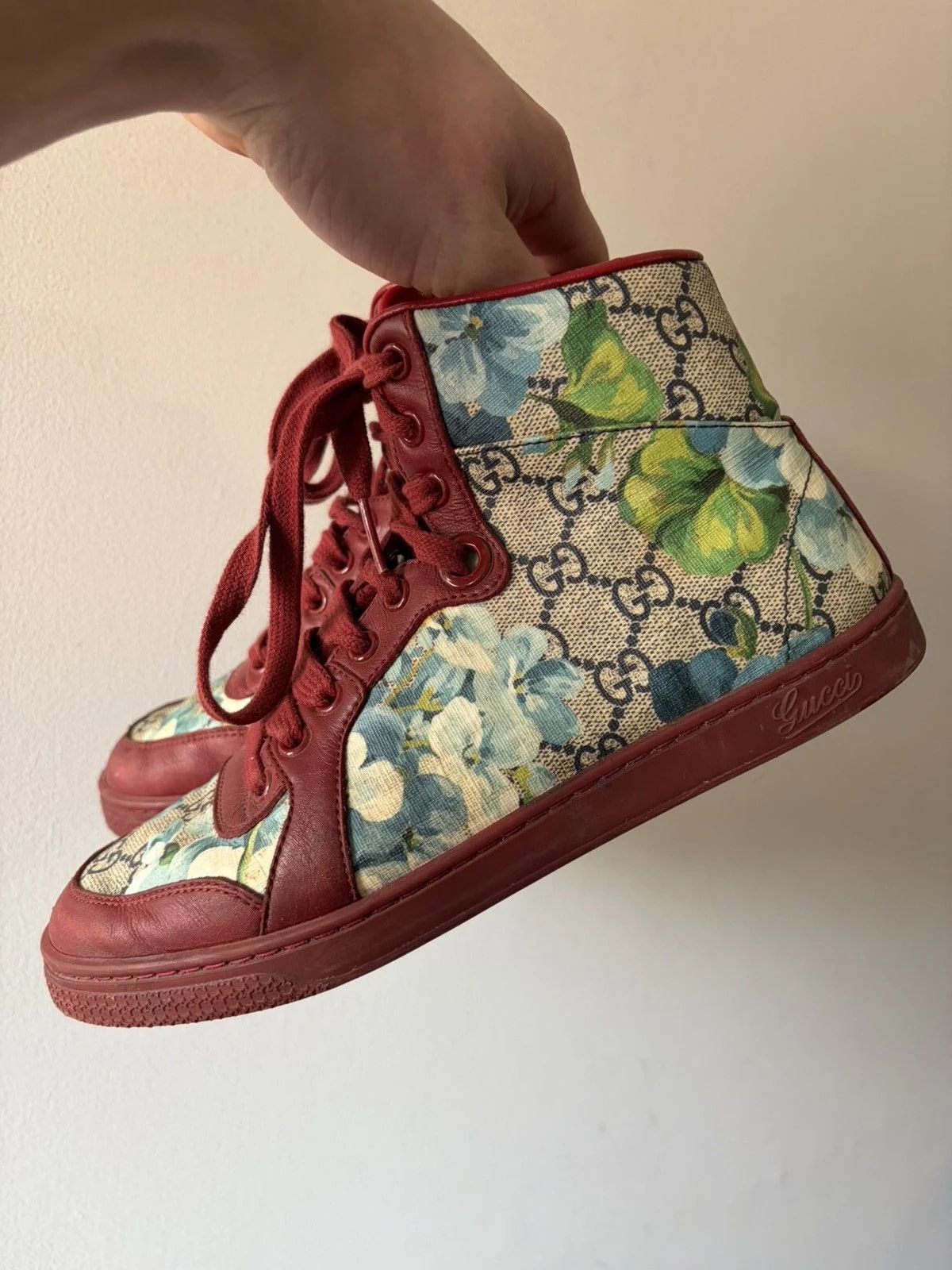 Gucci — Gucci /Floral — Sneaker — resale