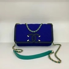 Chanel — Chanel Filigree Flap Crossbody — Handbag — resale