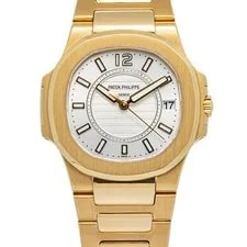 Patek Philippe — Patek Philippe Nautilus 7011/1R-001 With Archive Silver Dial RoseGold 31mm — Watch — resale