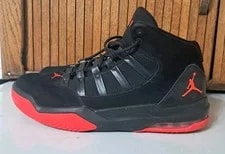 Air Jordan — Size 11 - Air Jordan Max Aura — Sneaker — resale
