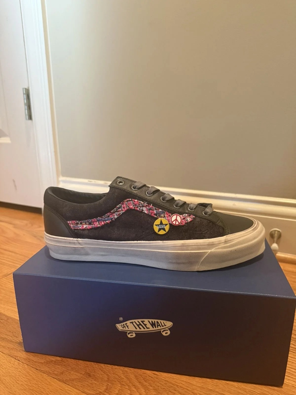 Vans — Vans LX Old Skool 36 – Souvenir Collection — Sneaker — resale