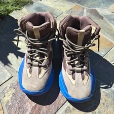 Yeezy — Yeezy Desert " " — Sneaker — resale