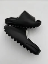 Yeezy — Yeezy Slide YS-01 Kanye West — Sneaker — resale