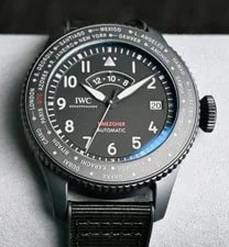 IWC — IWC Pilot's Watches Black - IW395505 — Watch — resale