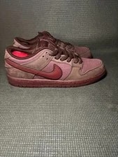 Nike SB — Nike SB Dunk Low PRM City of Love Crush FN0619-600 Size 10 OG — Sneaker — resale