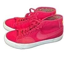 Nike SB — Nike SB Blazer Court Mid PRM Skate Shoe Paisley Hibiscus High Top — Sneaker — resale
