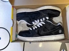 Nike SB — Nike SB Dunk Low OG QS Medicom Toy Be@rbrick CZ5127-001 Size US 9 — Sneaker — resale