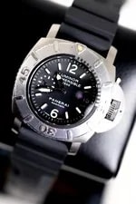 Panerai — Panerai Luminor Submersible PAM00194 2004 Full Set — Watch — resale