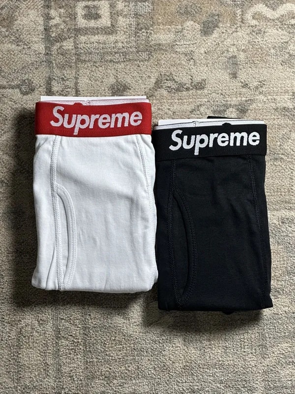 Supreme — 2-Pack Supreme Hanes Boxers - S — Handbag — resale