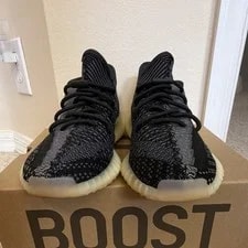 Yeezy — Yeezy Boost 350 V2 / Primeknit Low Top Cushioned — Sneaker — resale