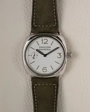 Panerai — Panerai Radiomir Officine PAM01384 2026 Manual Wind Box & Papers + 8yrs Warranty — Watch — resale