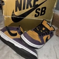 Nike SB — Nike SB Dunk Goofy Boy Low 2009 9M — Sneaker — resale