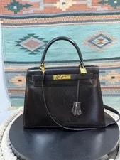 Hermès — Hermes Kelly Sellier 28 With Strap — Handbag — resale