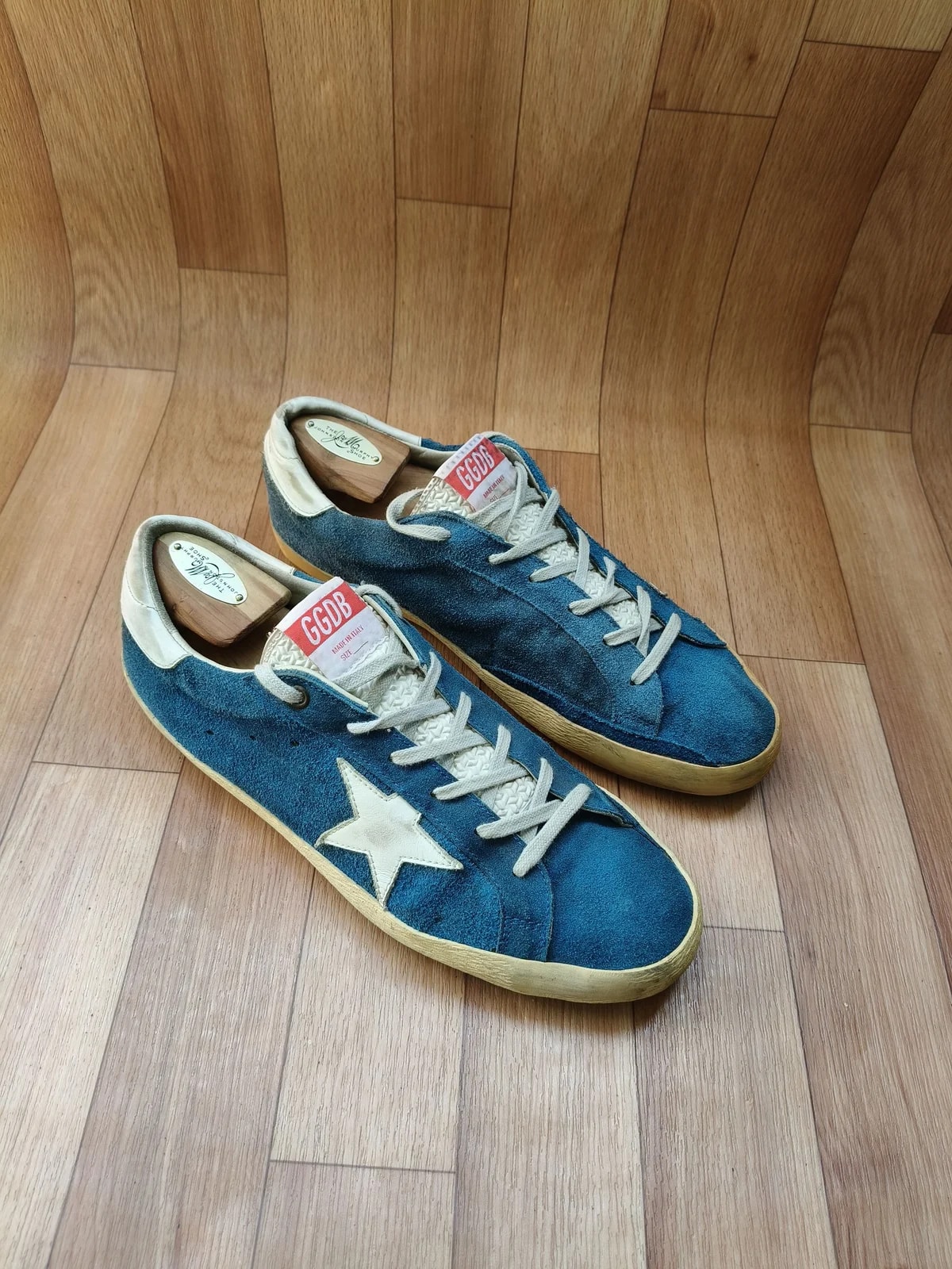 Golden Goose — Golden Goose Superstar 44 — Sneaker — resale