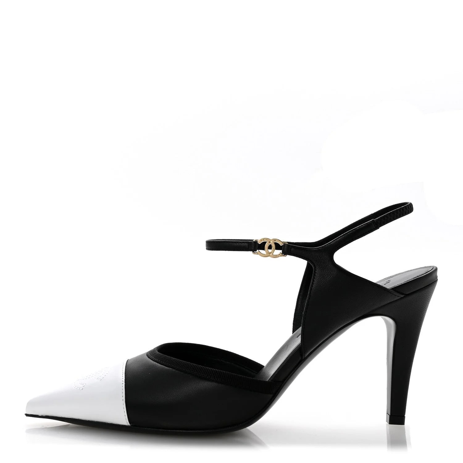 Chanel — Pointed Cap Toe CC Slingback 38 — Designer Shoe — resale