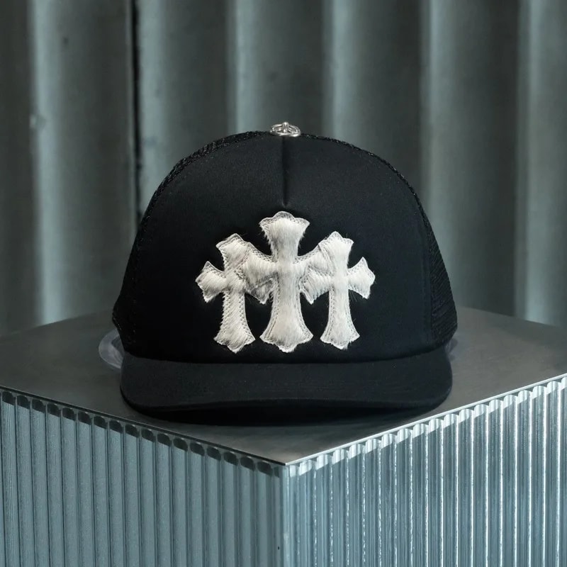 Chrome Hearts — Hearts Trucker CAP - Cemetery Pony Hair Patchwork — Handbag — resale
