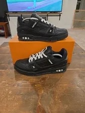 Louis Vuitton — Louis Vuitton Embossed Sz 7LV-8-8.5US Clean — Sneaker — resale