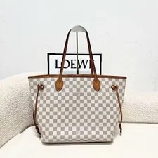 Louis Vuitton — Louis Vuitton Neverfull Vachetta Trim Auth — Handbag — resale