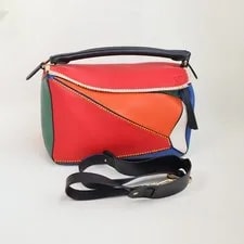 Loewe — Authentic Loewe Puzzle Medium 9.8/10 — Handbag — resale