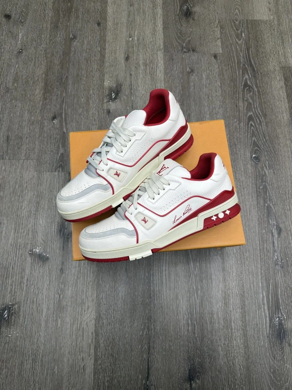 Louis Vuitton — Louis Vuitton #54 Signature — Sneaker — resale