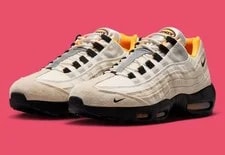 Nike SB — Nike SB Air Max 95 World Cup Club 58 IQ8395-100 — Sneaker — resale