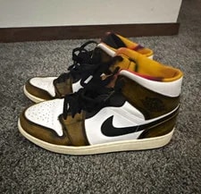 Jordan — Jordan Air 1 Mid SE Wear-Away / / DQ8417-071 — Sneaker — resale