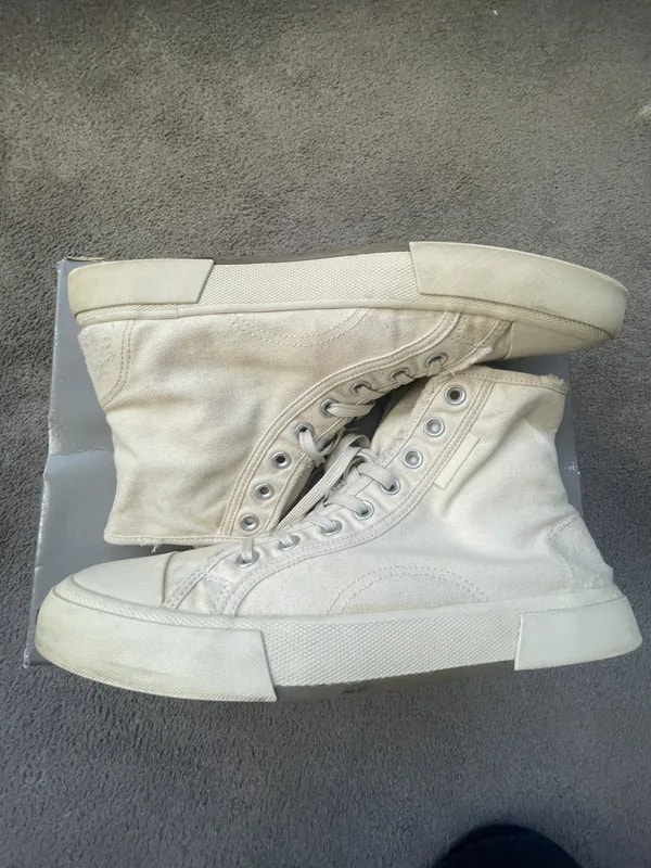 Balenciaga — Balenciaga High Top Destroy — Sneaker — resale