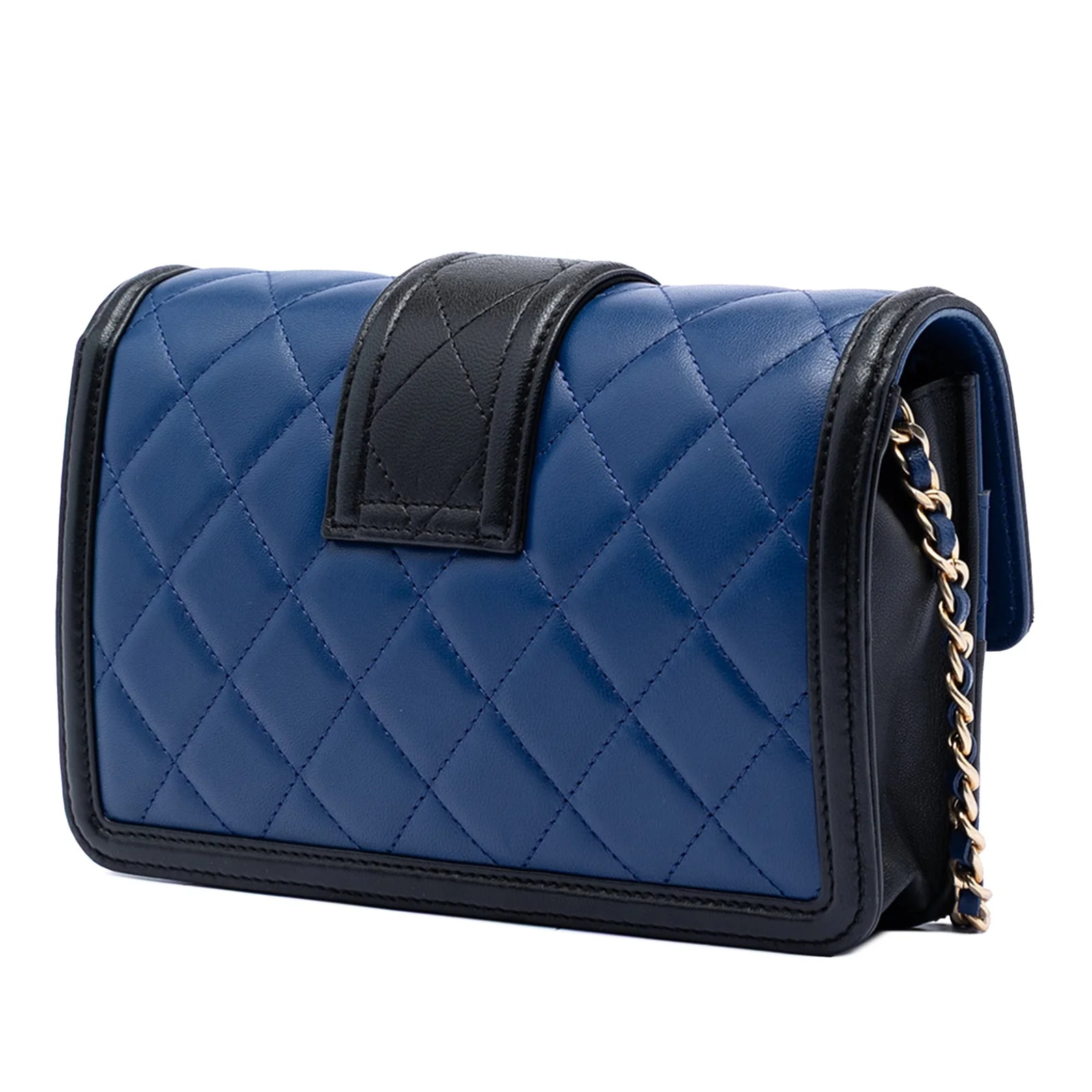 Chanel — CC Flap Wallet on Chain — Handbag — resale