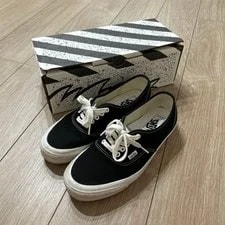 VANS — 9.5US Vans Vault Originals Authentic LTD Collection Sports — Sneaker — resale
