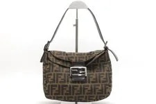 Fendi — Fendi Mamma Baguette Buckle 24cm — Handbag — resale