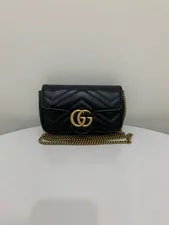 Gucci — Gucci GG Marmont Super Mini (16.5x 10x 4.5)cm — Handbag — resale